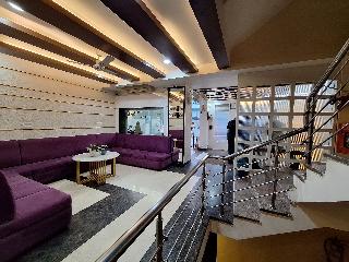 L N Hotels & Resorts