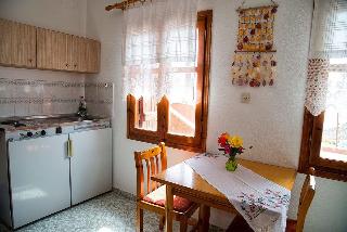 Ambeles Apartments