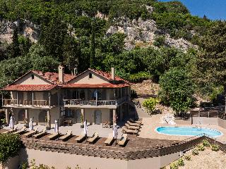 The Summit Escape, ,