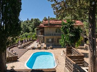 The Summit Escape, ,