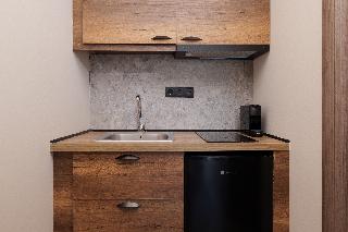 The Summit Escape, ,