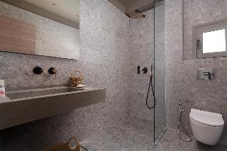 The Summit Escape, ,