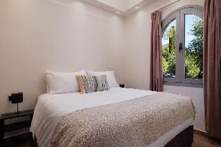 The Summit Escape, ,