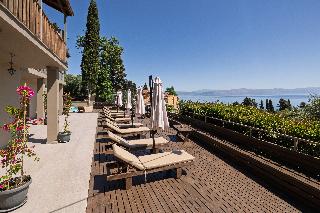 The Summit Escape, ,