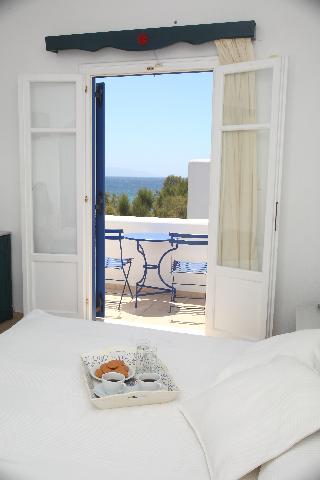 Paros Inn Seafront by GHH