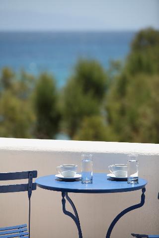 Paros Inn Seafront by GHH