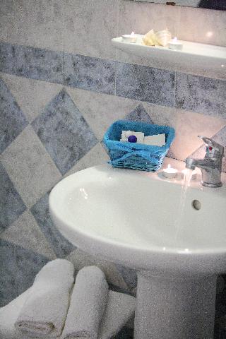 Paros Inn Seafront by GHH