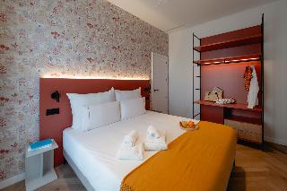 Room Room