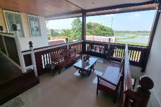 Ruenthai Ayutthaya Resort And Restaurant By Zuzu