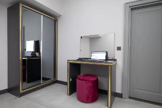 216 Prestige Hotel