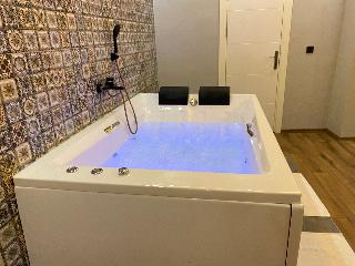 216 Comfort Inn Suite