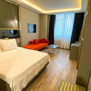 216 Ruby Suite