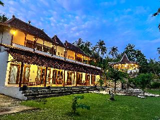 Arys Lagoon Resort Karimunjawa