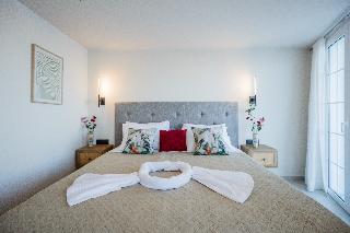 Room Room
