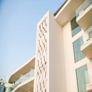 Castelo Suites Hotel