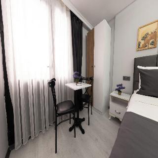 Aya Langa Hotel