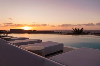 Domes Novos Santorini Autograph Collection