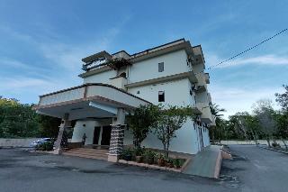 Lumut Villa Inn Homestay By Zuzu