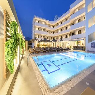 Nicolas Grand Suites - Adults Only