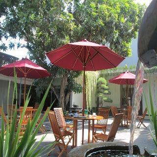The Kanjeng Suites Kuta Galeria