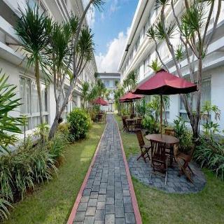 The Kanjeng Suites Kuta Galeria