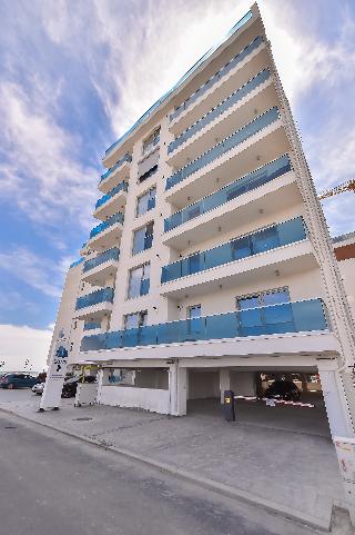 Wave 3 Promenada Apartments