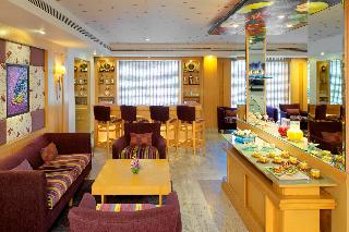 Radisson Blu Grt Chennai - Bar