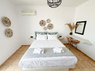 Blue Heart Luxury Suites