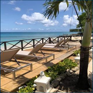 Tropical Sunset Beach Apartment Hotel