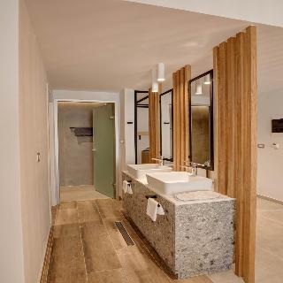 Alboro Seaside Suites
