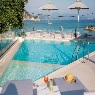 Alboro Seaside Suites