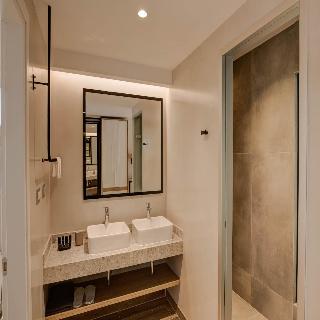 Alboro Seaside Suites