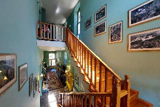 Old School Hotel