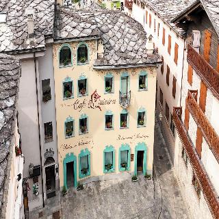 Café Quinson Relais De Charme
