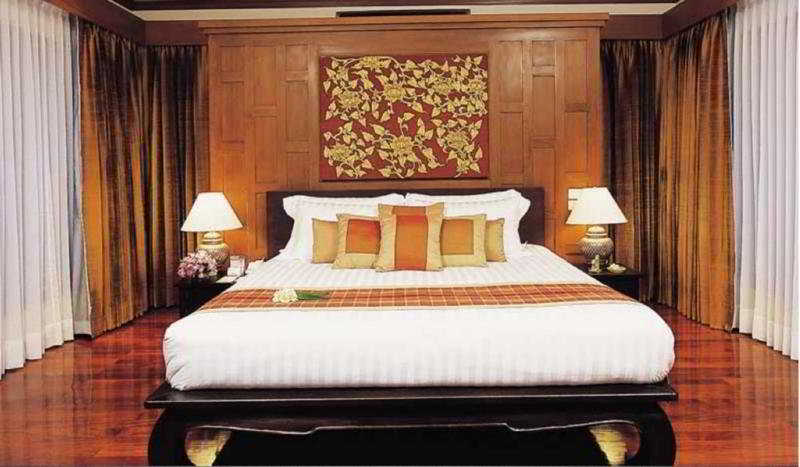 Room thumbnail 2