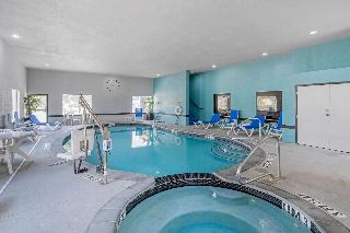 Clarion Inn & Suites Dfw North