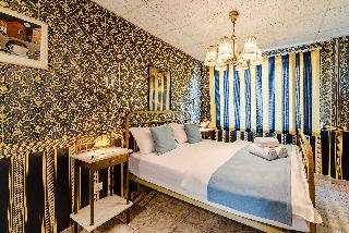 Room Room