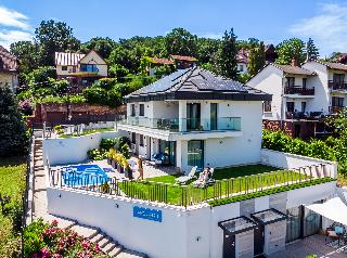 Lake Spirit Boutique Apartments