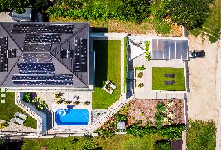 Lake Spirit Boutique Apartments
