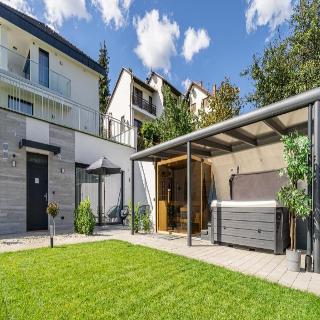 Lake Spirit Boutique Apartments
