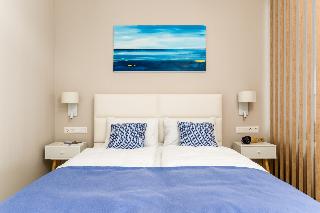 Lake Spirit Boutique Apartments