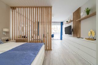 Lake Spirit Boutique Apartments
