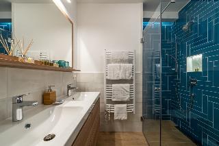 Lake Spirit Boutique Apartments