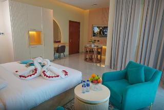Deluxe Sea View Suite