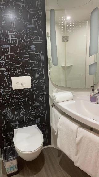 Room Room