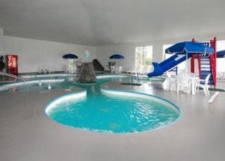 Pool
 di Comfort Suites (Escanaba)