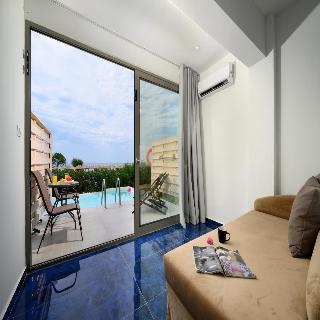 Ninos Grand Beach Hotel Resort