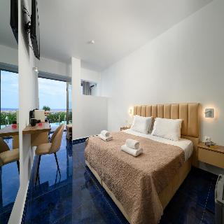 Ninos Grand Beach Hotel Resort