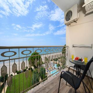 Ninos Grand Beach Hotel Resort