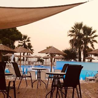 Ninos Grand Beach Hotel Resort